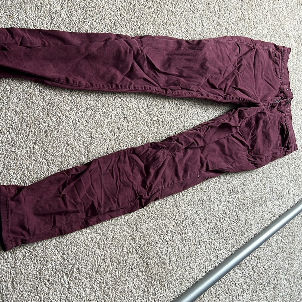 American Eagle Maroon Jegging